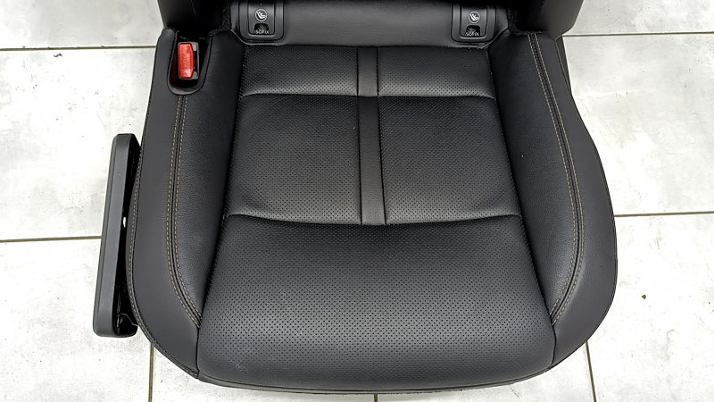 Mazda CX-90 24-26 2nd row left seat with AIRBAG, black leather, perforated for 7 seats