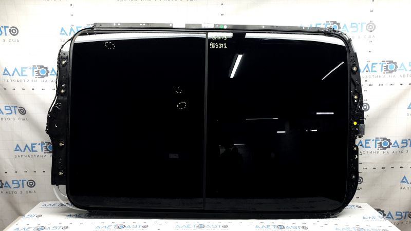 Panorama assembly for Audi Q5 8R 09-17, gray curtain, needs cleaning, scratches on the glass