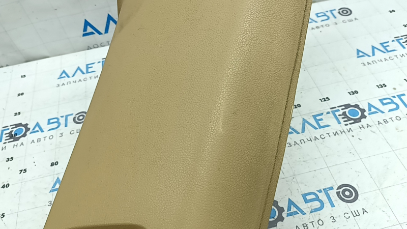 Rear right door sill plate for Porsche Macan 15-18, beige, under the airbag, whitened plastic, scratches