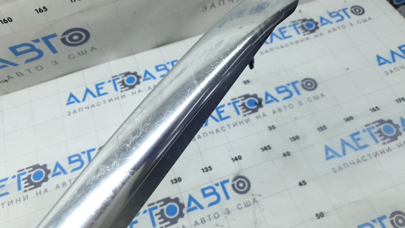 Left longitudinal roof rail for Audi Q5 8R 09-17, chrome, scratches, glued on