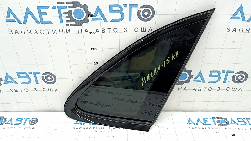 Rear right window, fixed glass, Porsche Macan 15-26 tinted, glossy black, scratches on molding