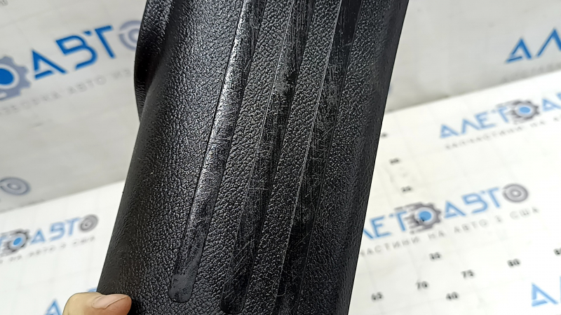 Jeep Cherokee KL 14-23 rear left door sill trim, black, scratches