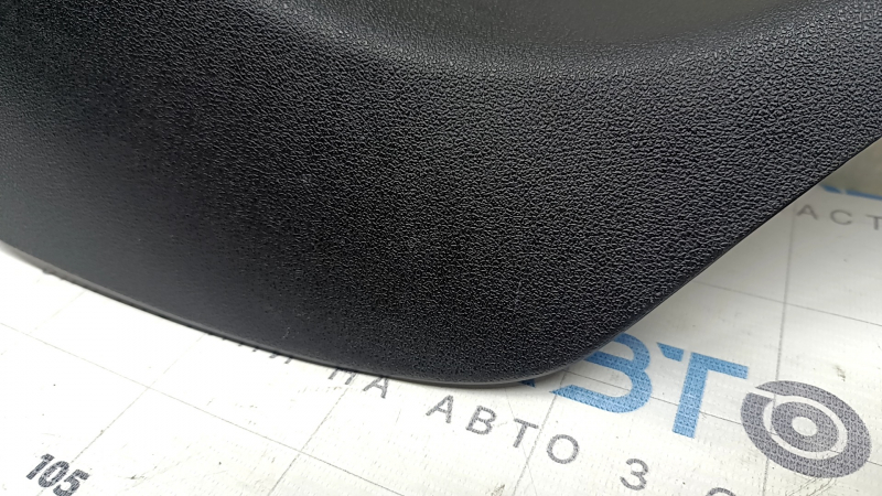 BMW X7 G07 19-26 Black, right lower front pillar trim, scratches