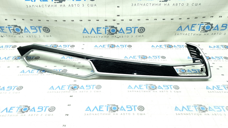 BMW X7 G07 19-22 right front panel trim, Fineline/metal wood, with backlight, scratches
