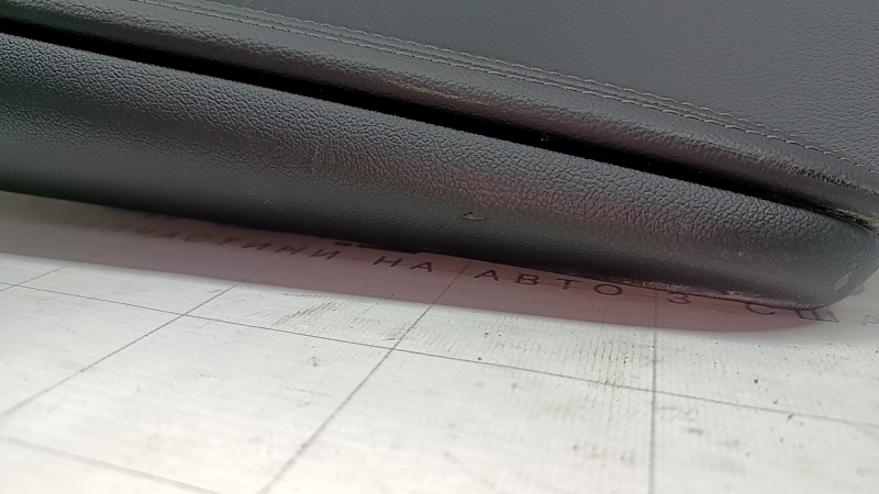 BMW X7 G07 19-22 rear right upper arch trim, Vernasca leather, Schwarz, Fineline/metal wood insert with molding, black leather armrest, dented, scratches, bumps, broken fasteners