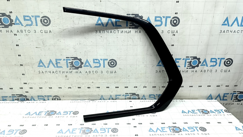 Left rear window molding for BMW X7 G07 19-26, gloss black, scratches