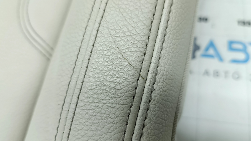 BMW 5 G30 21-23 passenger seat upholstery, Elfenbein-Weiss leather, heated, cleanable, scratched