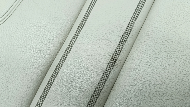 BMW 5 G30 21-23 passenger seat upholstery, Elfenbein-Weiss leather, heated, cleanable, scratched