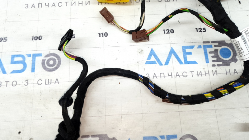 Wiring for the passenger seat of the BMW X7 G07 19-22 for electric and heated