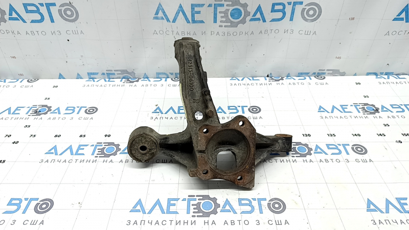 Rear right axle trunnion Toyota Avalon 05-12