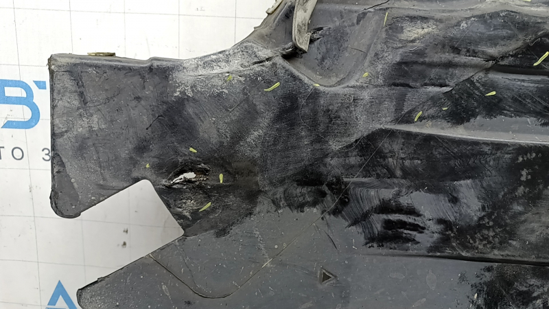BMW X7 G07 19-22 rear right underbody protection, tears