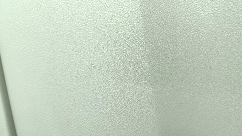 Toyota Camry v40 glove compartment, beige, needs cleaning, scratches, keyless