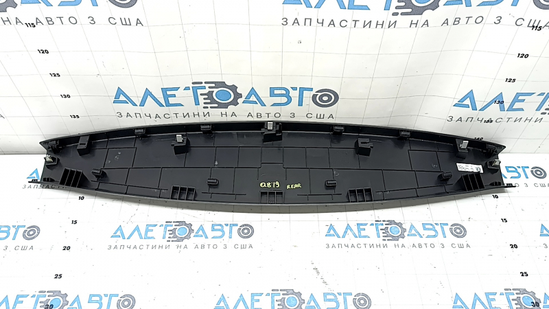 Upper trim of the Audi Q8 19-25 black trunk lid without a curtain on the glass