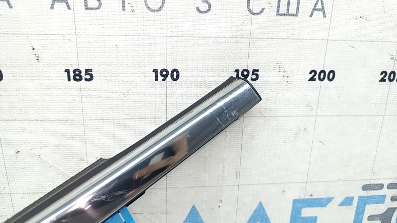 Door-glass molding, central rear right, Honda CRV 23-26, chrome, scratches