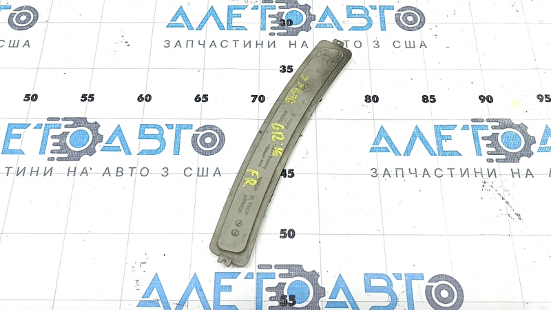 Right front bumper reflector for BMW 7 Series G11 G12, 16-22 scratches