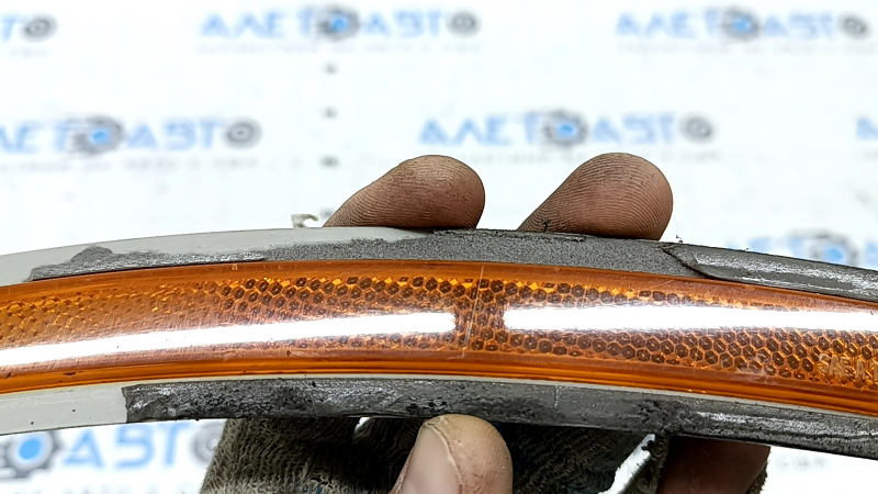 Right front bumper reflector for BMW 7 Series G11 G12, 16-22 scratches