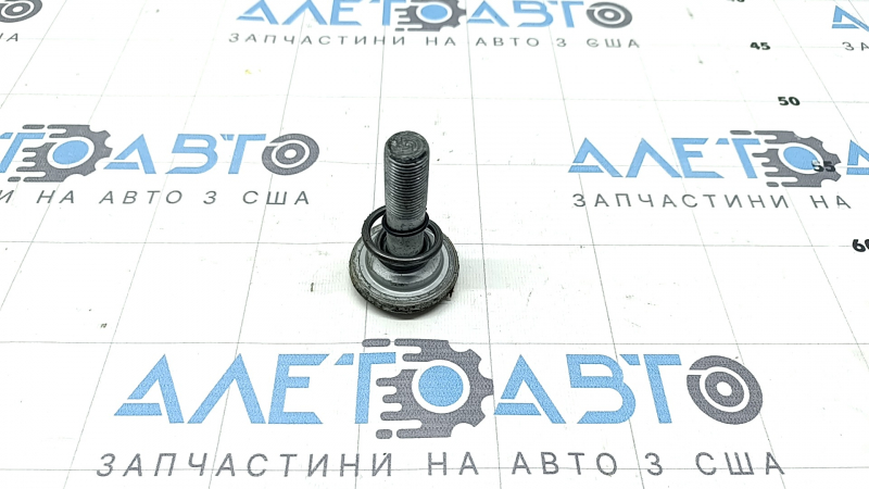 Rear right outer CV joint mounting bolt BMW 7 G11 G12 16-22 65mm