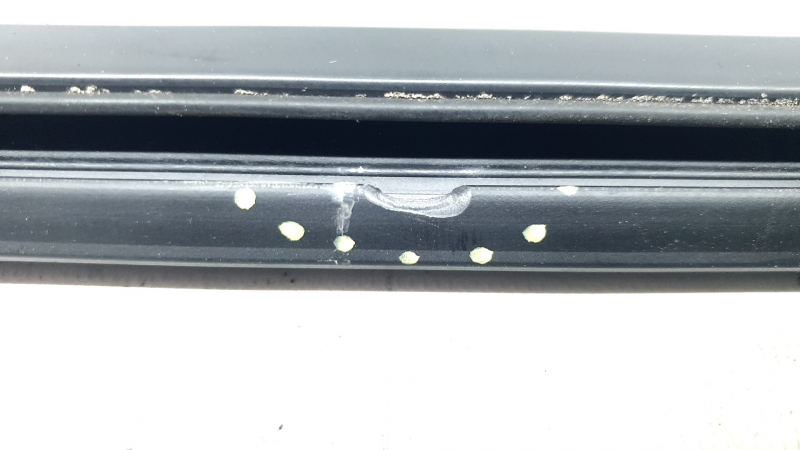 Door-glass molding, central front right, Toyota Rav4 19-24, matte black, chipped