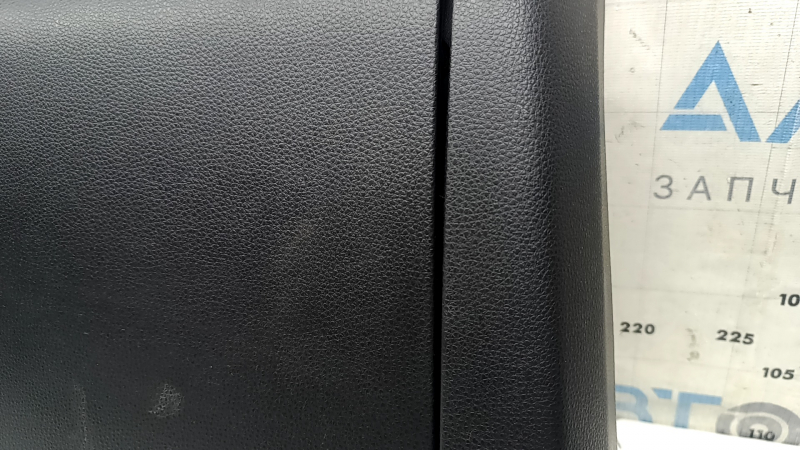 Toyota Rav4 19-25 black glove compartment, Japan built, scratches