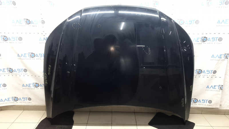 Bare hood of Audi Q5 80A 18-24 aluminum, black LY9T, chips, bump