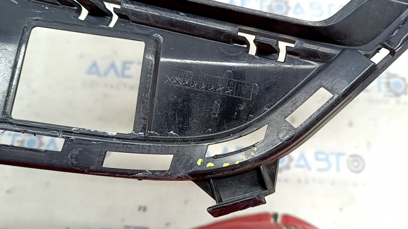 Left front bumper grille for BMW 3 Series G20 19-22 M Sport, broken fasteners