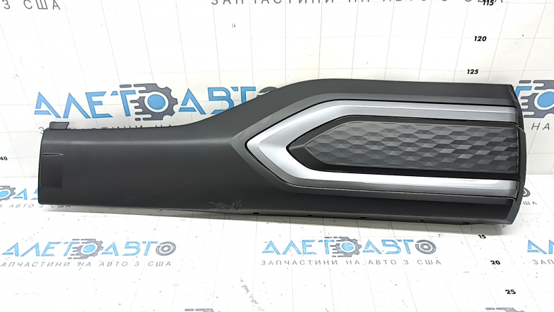 Subaru Forester 25-26 lower rear right door trim, structure, scratches