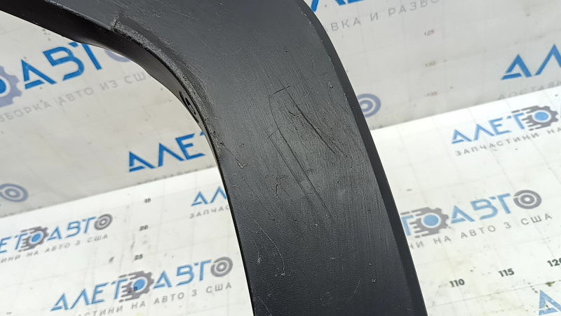 Subaru Forester 25-26 rear right fender arch trim, black, scratches