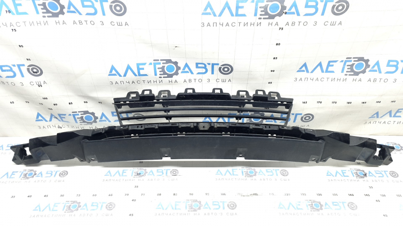 BMW 3 Series F30 16-18 lower front bumper grille, structure, scratches