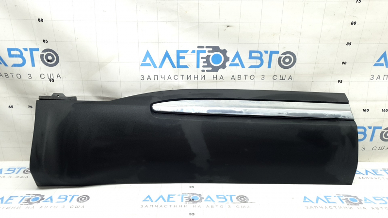 Lower rear right door trim for Ford Explorer 20-25 with chrome molding, broken fastener, worn