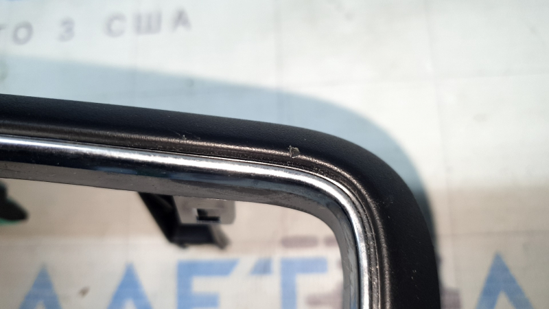 Ford Explorer 20-24 black and chrome center air vent trim