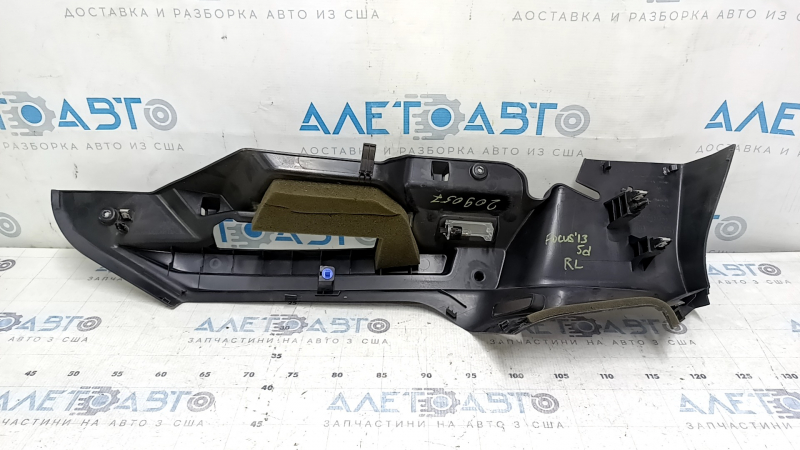 Rear pillar trim left Ford Focus mk3 11-18 5d black, scratches