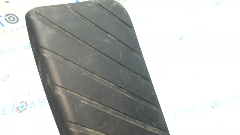 Audi A5 F5 18-25 black footrest with scratches