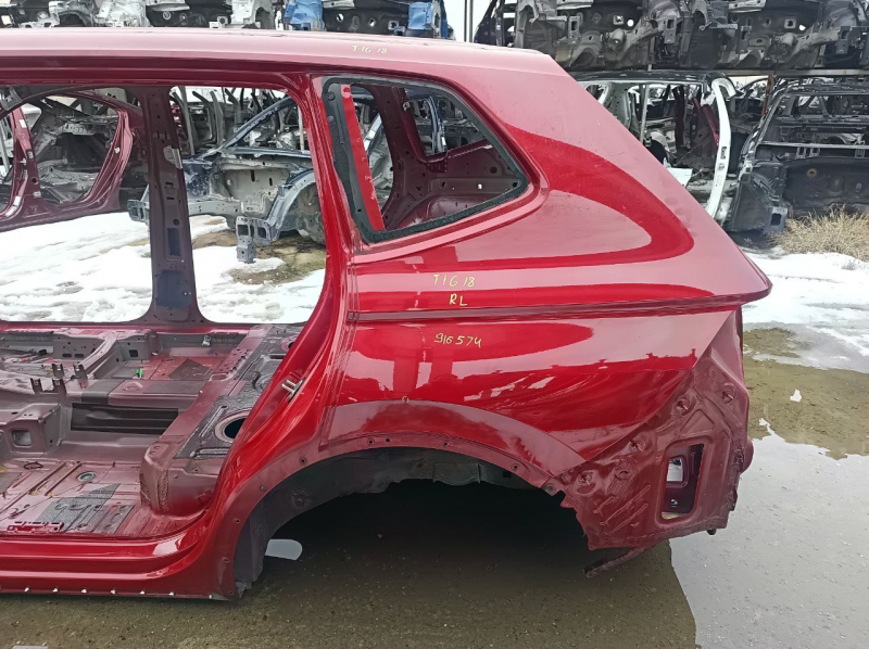 Quarter wing rear left VW Tiguan 18-24 long on the body, red, bumper