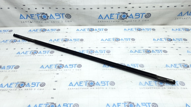 Door-glass molding, center rear left, Audi Q7 16-26, chrome, bumps, scratches