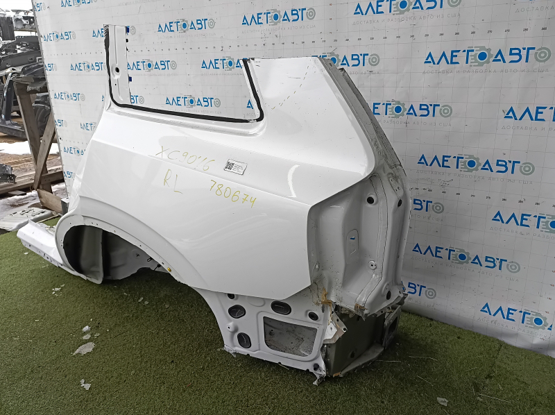 Quarter wing rear left Volvo XC90 16-25 on the body, white, butt