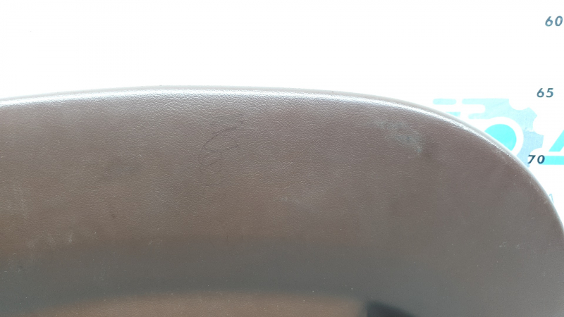 Rear driver's seat cover for Audi Q7 16-19, brown, dry-cleanable, scratched