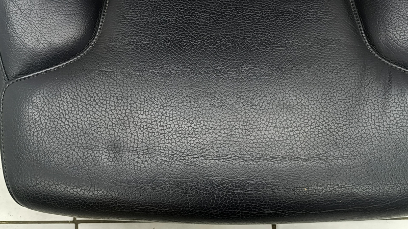 Right rear seat Volvo XC90 16-23 black leather for 3 rows, wrinkled