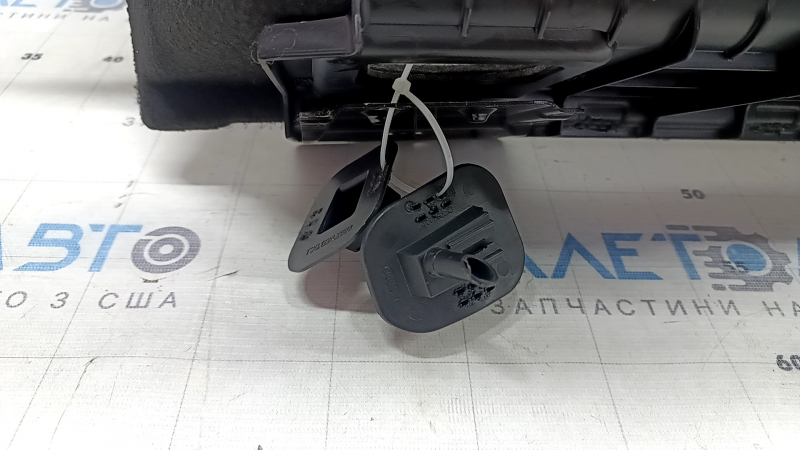 Right arch trim for Audi A4 B9 18-25, black, with cigarette lighter, broken fasteners