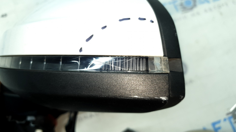Left side mirror assembly for Audi A4 B9 17-19, 15 pins, turn signal, auto-dimming, memory, BSM, white, dented housing, broken turn signal glass, worn