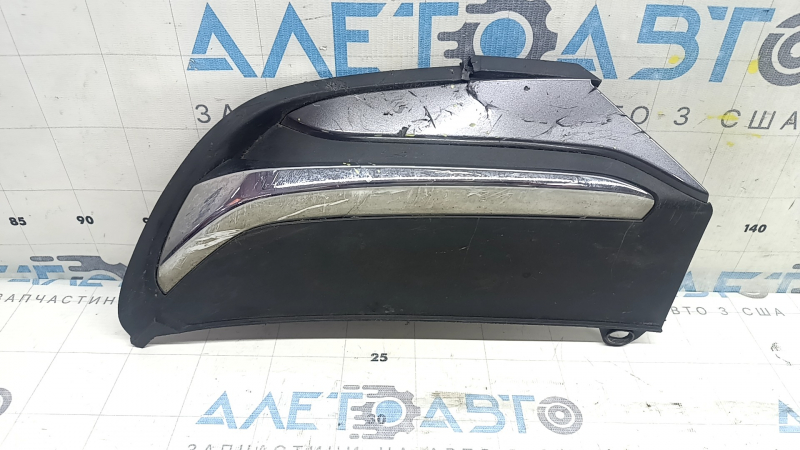 Left Honda Accord 18-22 hybrid muffler cap with chrome, graphite insert, with chrome, scratches, cracked chrome