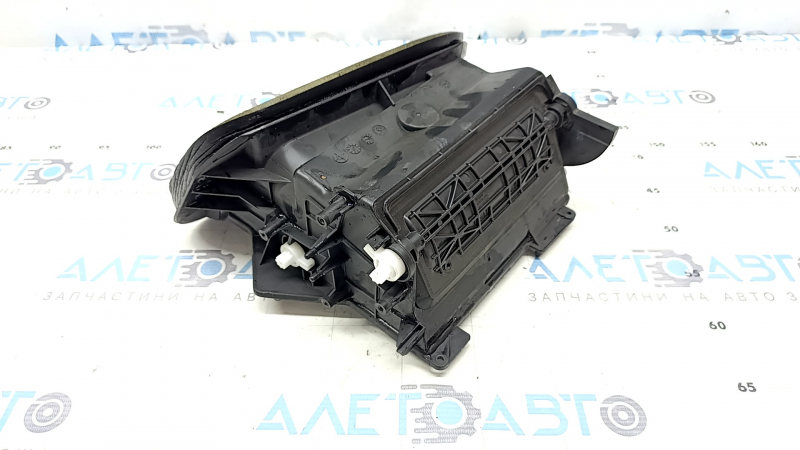 The bare upper part of the heater housing of the Audi A6 C7 12-18