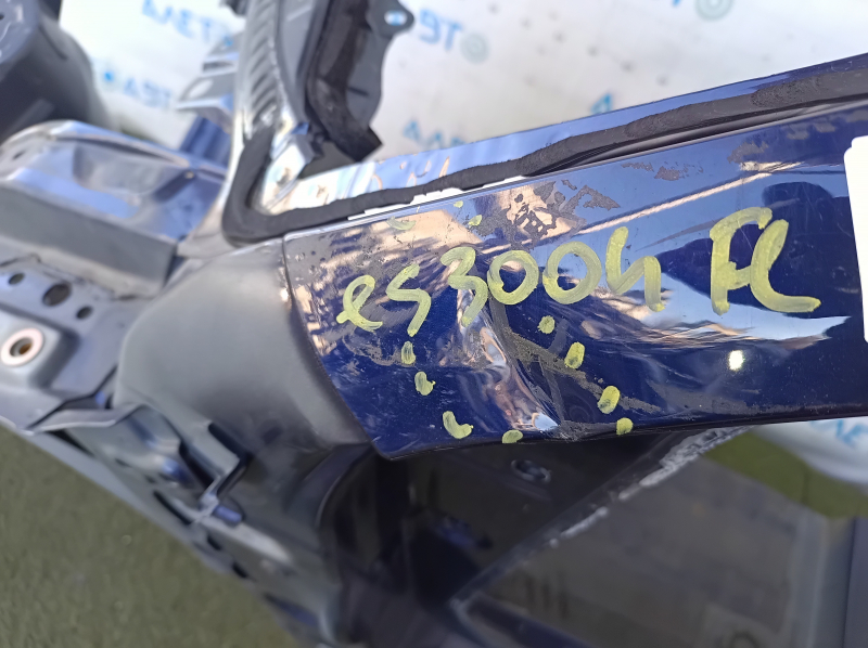 Front left quarter panel of Lexus ES300h ES350 13-18 on the body, blue, dent