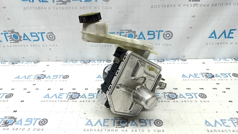 Lincoln Corsair 20-23 brake booster with reservoir and cap