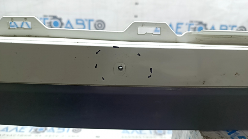 Front bumper bare Nissan Rogue 21-23 without parking sensors US built, graphite, scratch, crack in the mount