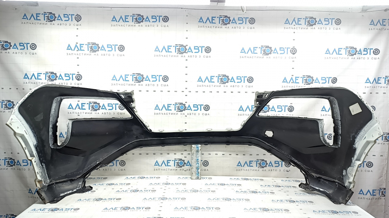 Front bumper bare Nissan Rogue 21-23 without parking sensors US built, graphite, scratch, crack in the mount