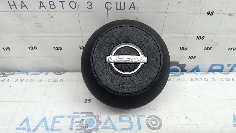Nissan Rogue 23-26 black US-built steering wheel airbag for the driver