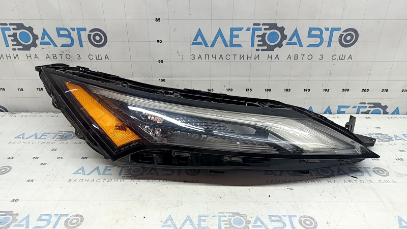 Right turn signal DRL for Nissan Rogue 21-26 halogen + LED built by us