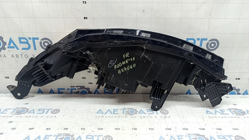 Right turn signal DRL for Nissan Rogue 21-26 halogen + LED built by us