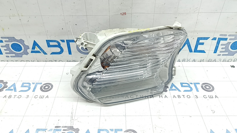 Right turn signal for Ford Escape MK3 2017-2019, white with fog lights, broken mount