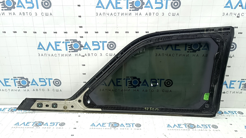 Rear left window, blind glass, Jeep Grand Cherokee WL 22-26, tinted, glossy black with chrome molding, worn